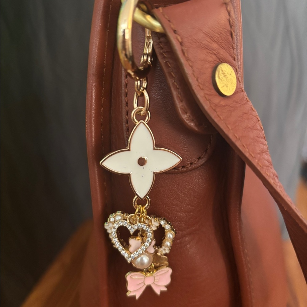 Handmade Elegant Pink and Gold Charm Keychain Bag Charm - Picture 4 of 4